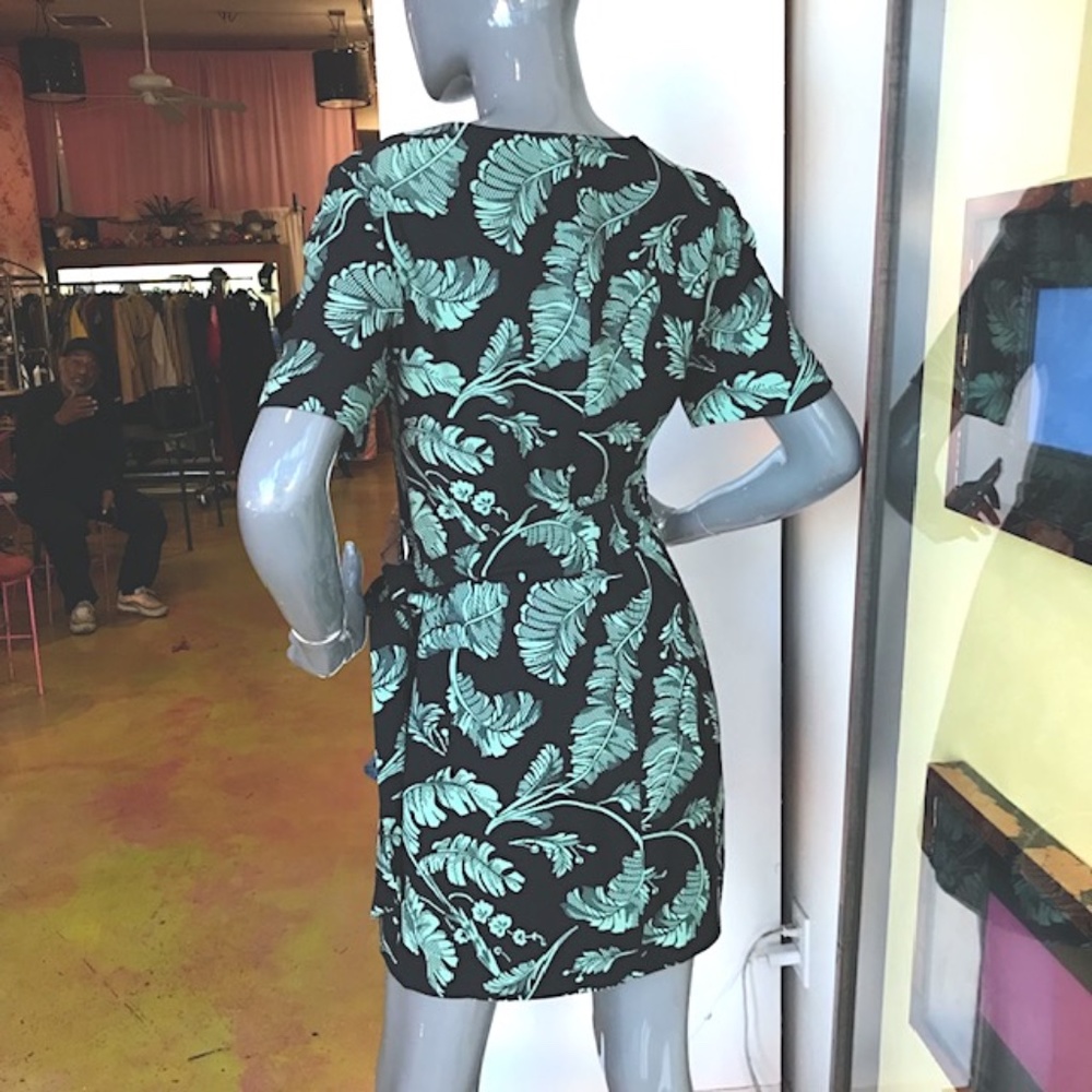 CINQ A SEPT "Bia" Crewneck Side-Tie Palm Print Dress NWOT/sz 4 - Picture 11 of 14